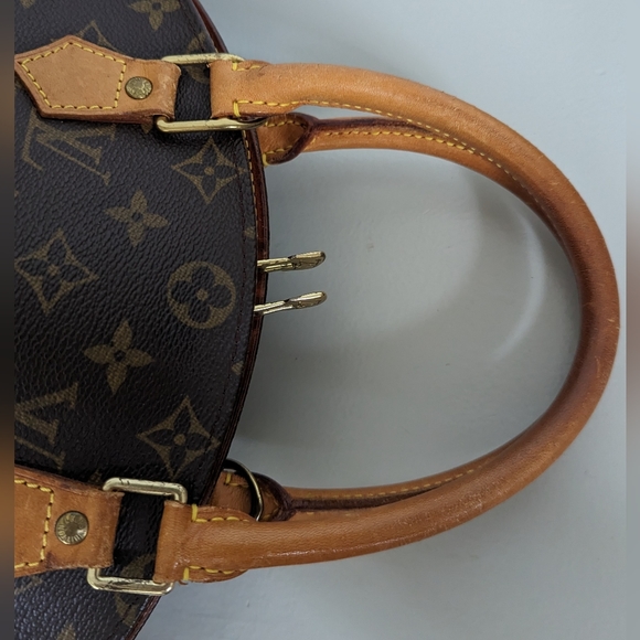 Authentic Louis Vuitton Monogram Canvas Ellipse MM Handbag - Picture 6 of 11
